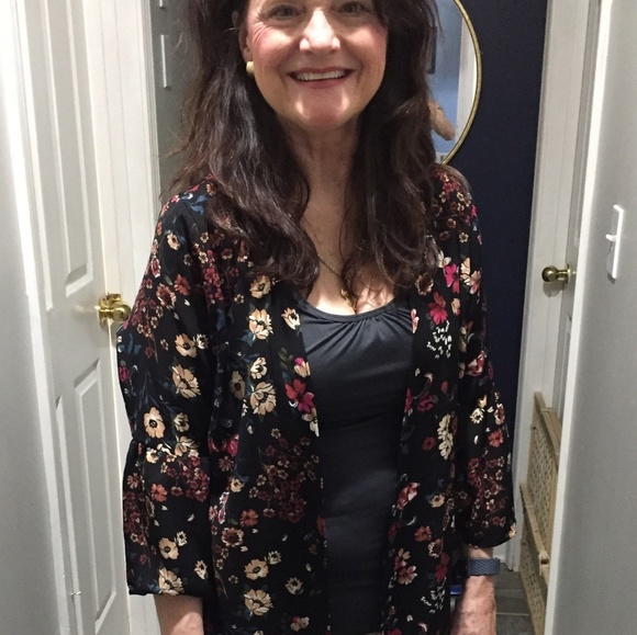 Meet your Posher, Ruth - Picture 1 of 1